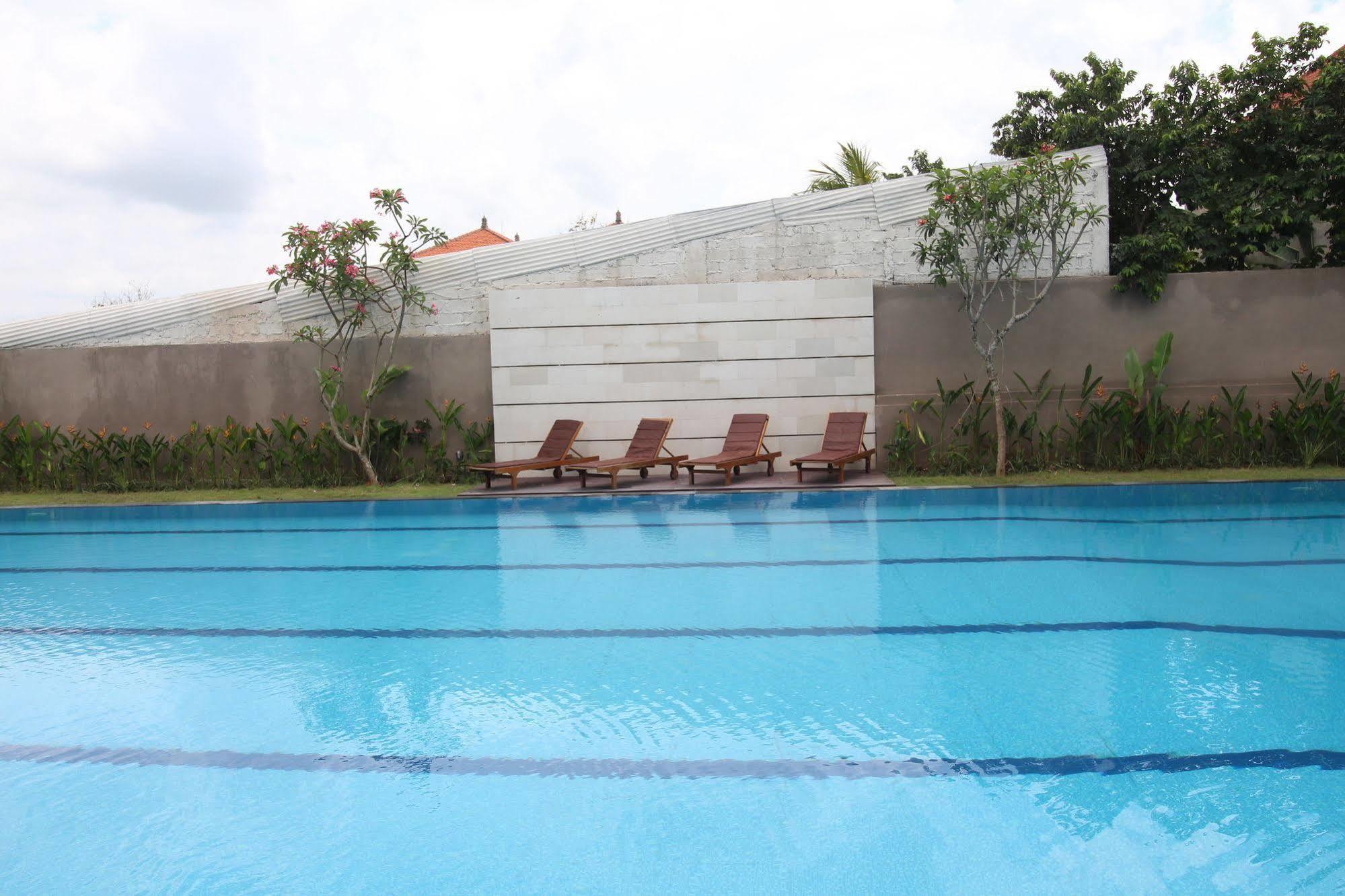 Umah Bali Suites And Residence دنباسار المظهر الخارجي الصورة